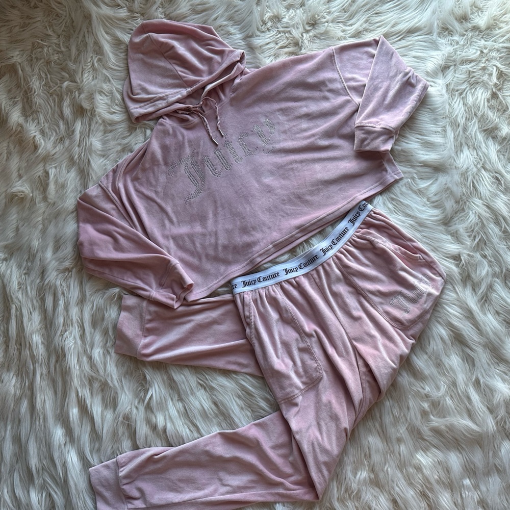 Juicy Couture Pink Velvet Velour Matching Jogger Set - Picture 5 of 8
